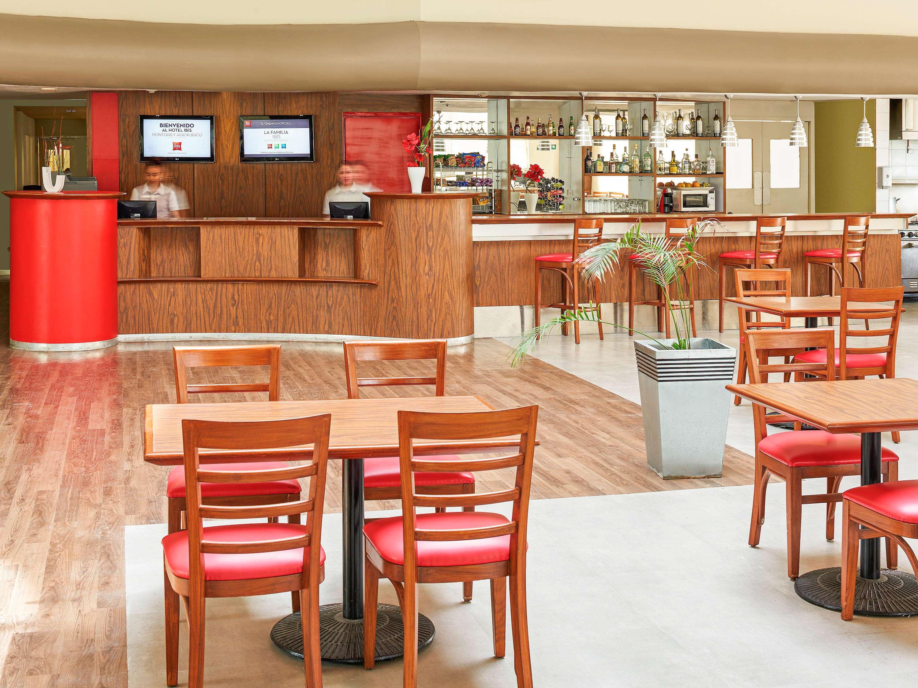 Ibis Monterrey Aeropuerto Hotel อโปดาคา ภายนอก รูปภาพ