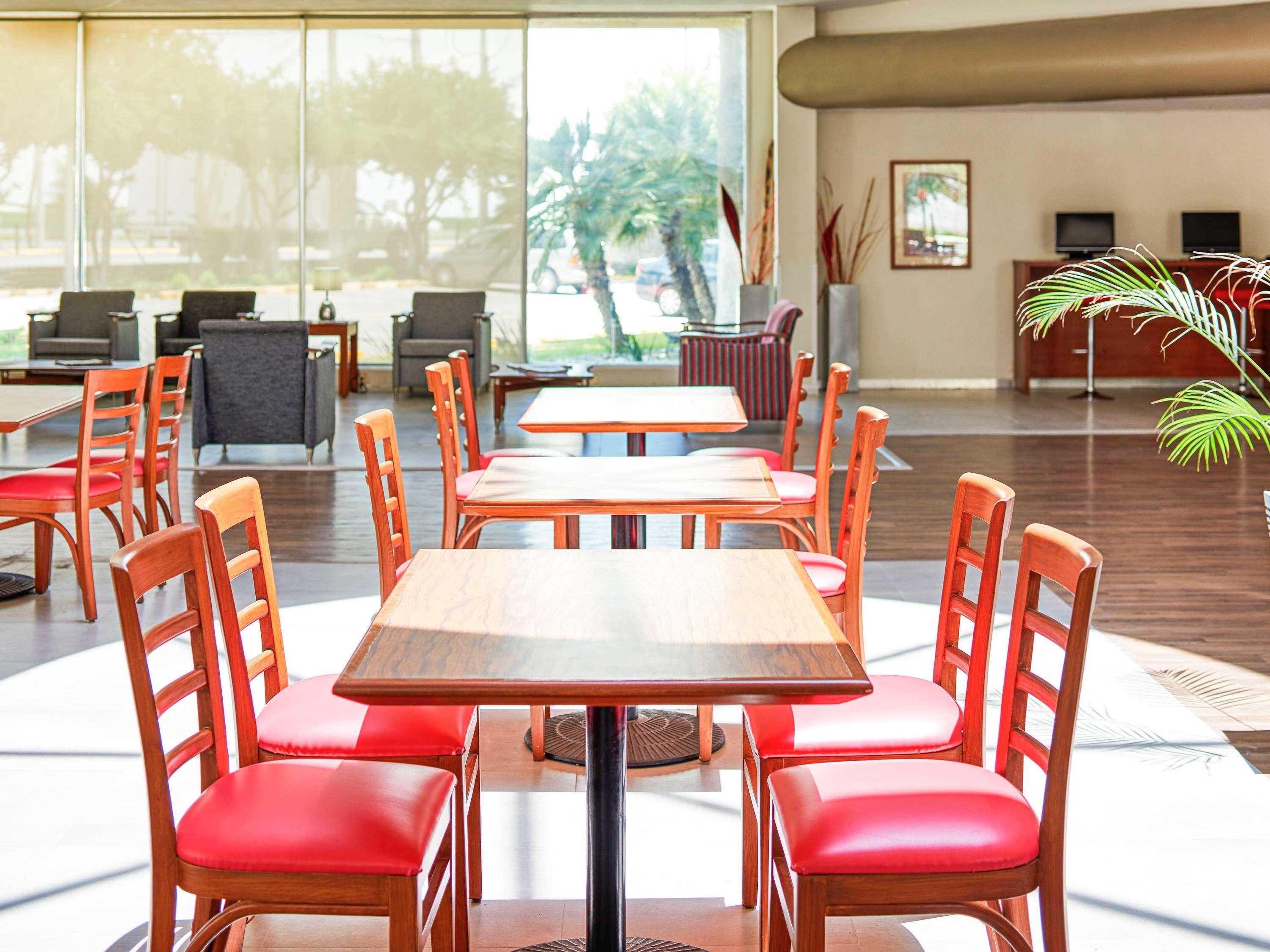 Ibis Monterrey Aeropuerto Hotel อโปดาคา ภายนอก รูปภาพ