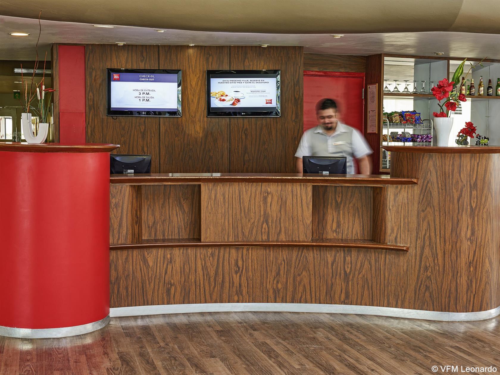 Ibis Monterrey Aeropuerto Hotel อโปดาคา ภายนอก รูปภาพ