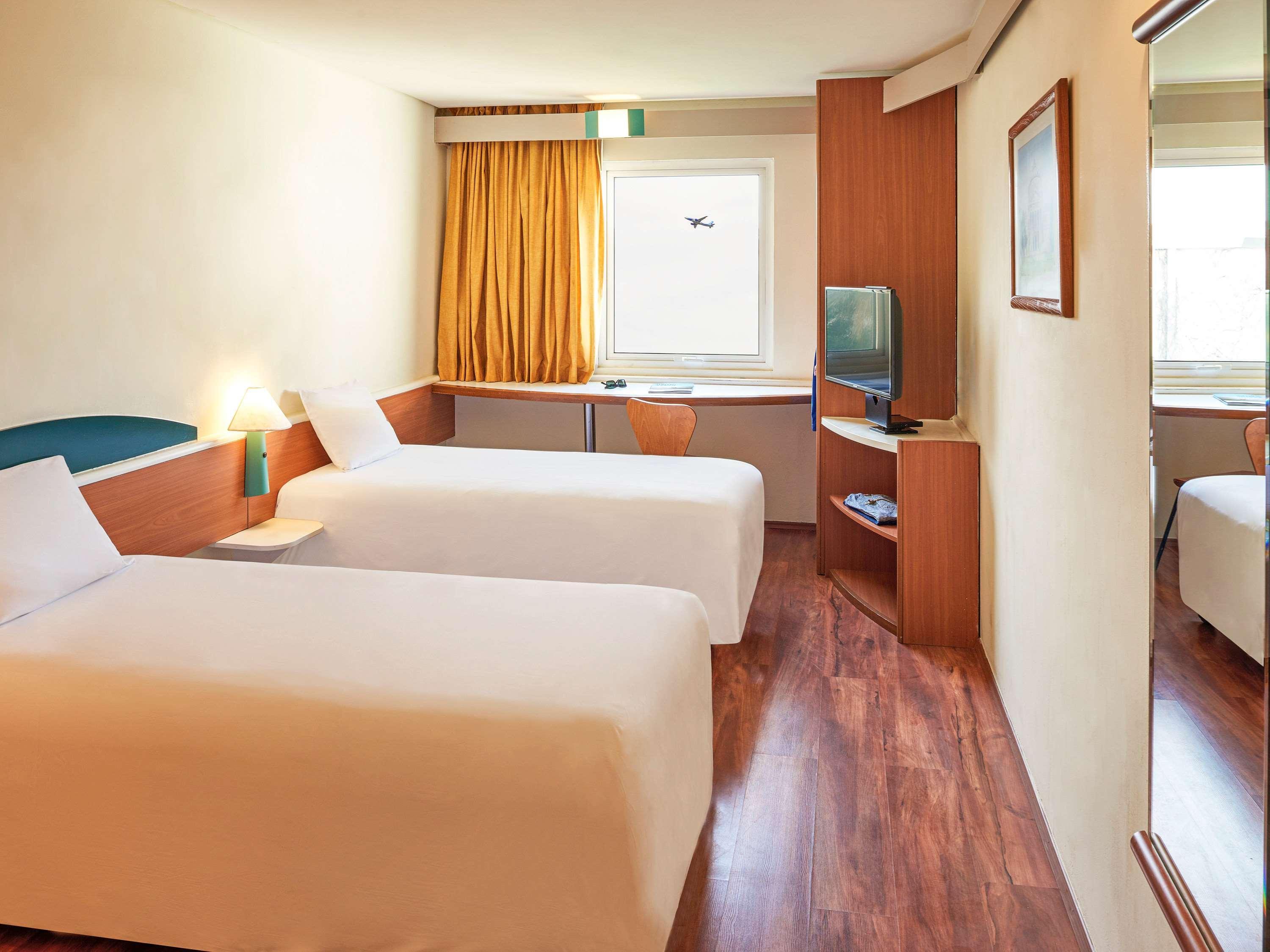 Ibis Monterrey Aeropuerto Hotel อโปดาคา ภายนอก รูปภาพ