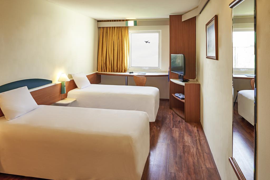 Ibis Monterrey Aeropuerto Hotel อโปดาคา ภายนอก รูปภาพ